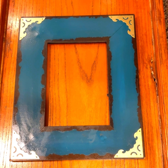 2/$10 5x7 teal wood brass frame - Picture 3 of 3